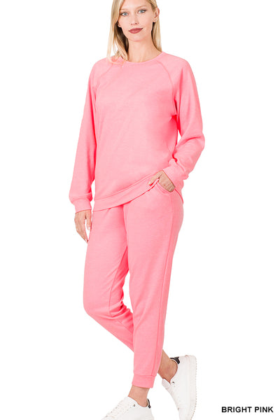 SWEATSHIRT & SWEATPANTS SET